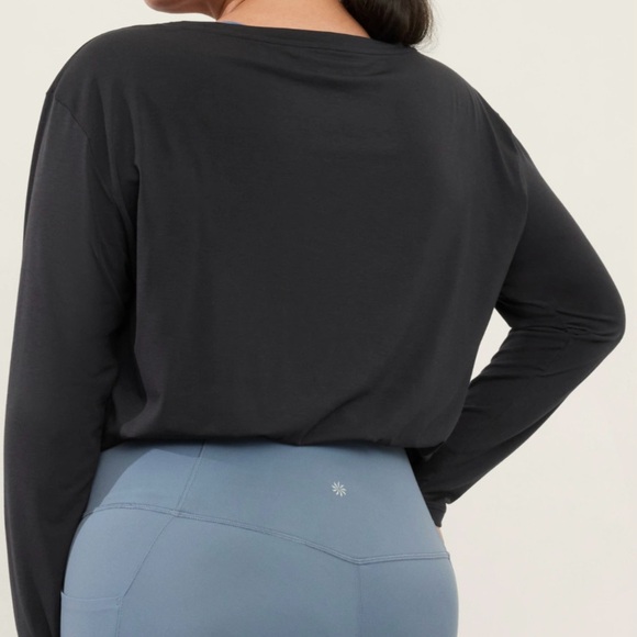 Athleta Black V-Neck With Ease Bubble Hem Top Long Sleeve Top | NEW XL - Picture 3 of 7